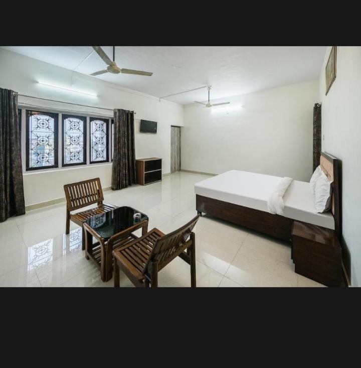 Zora Park Luxury Rooms Visakhapatnam Exterior foto